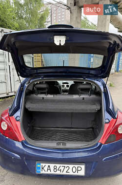 Хэтчбек Opel Corsa 2008 в 