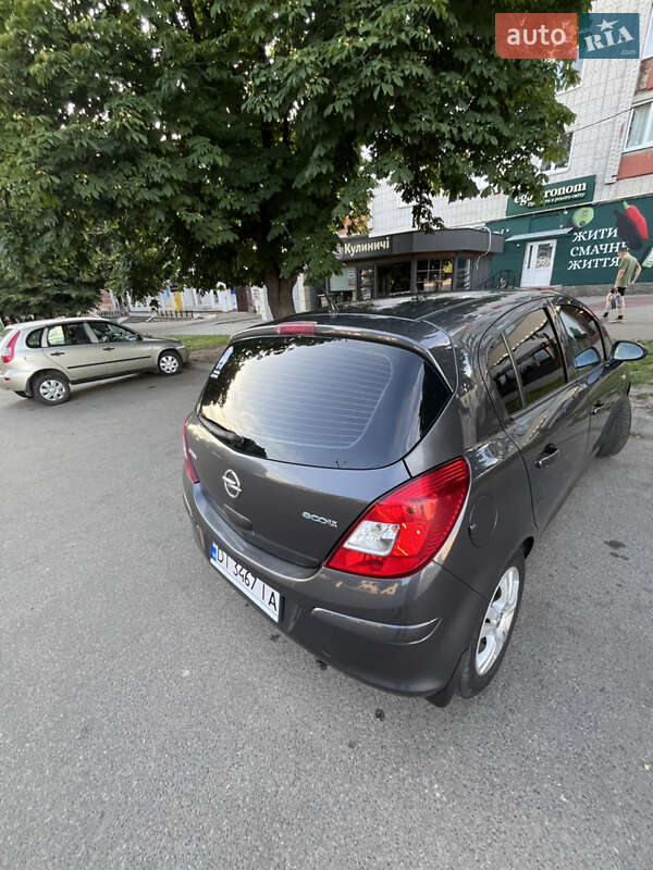 Хэтчбек Opel Corsa 2011 в Фастове
