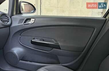 Хэтчбек Opel Corsa 2008 в 