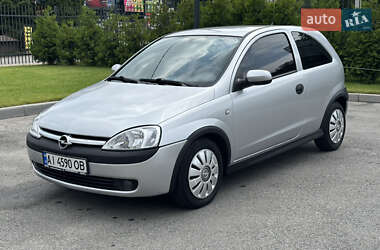 Хэтчбек Opel Corsa 2002 в Киеве