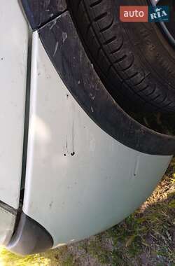 Хэтчбек Opel Corsa 2002 в 
