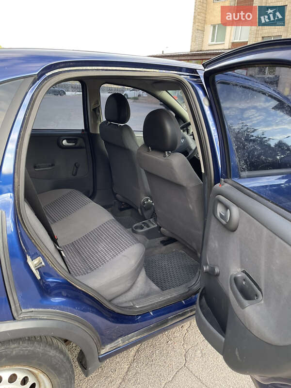 Хэтчбек Opel Corsa 2003 в Броварах