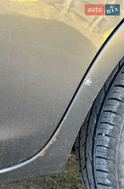 Хэтчбек Opel Corsa 2011 в 
