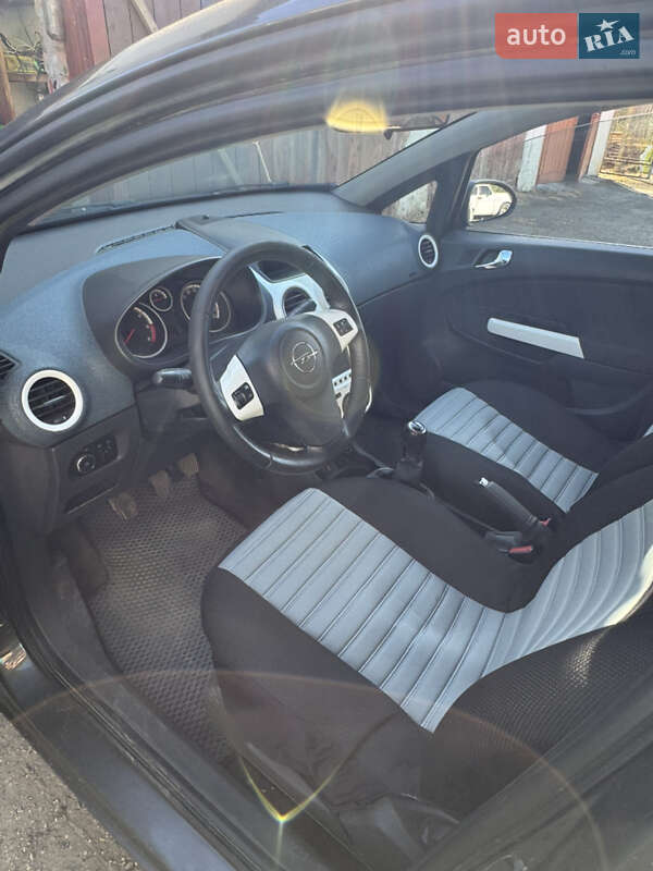 Хетчбек Opel Corsa 2011 в Коломиї фото 8 Хетчбек Opel Corsa 2011 в Коломиї