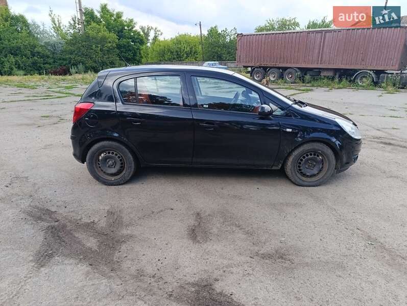 Хэтчбек Opel Corsa 2008 в Кременчуге