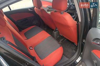 Хэтчбек Opel Corsa 2008 в 