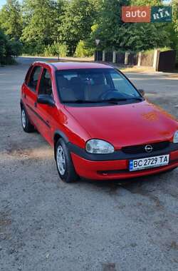Хетчбек Opel Corsa 1999 в Городку