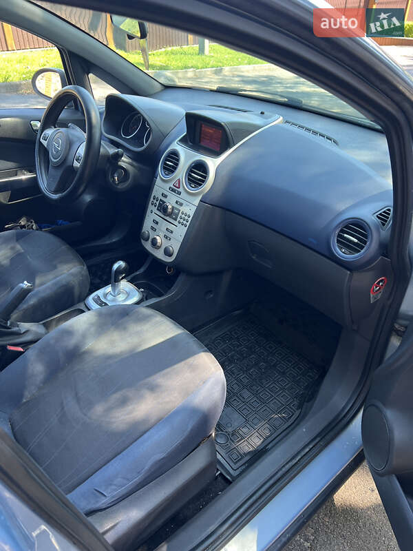 Хэтчбек Opel Corsa 2007 в Киеве