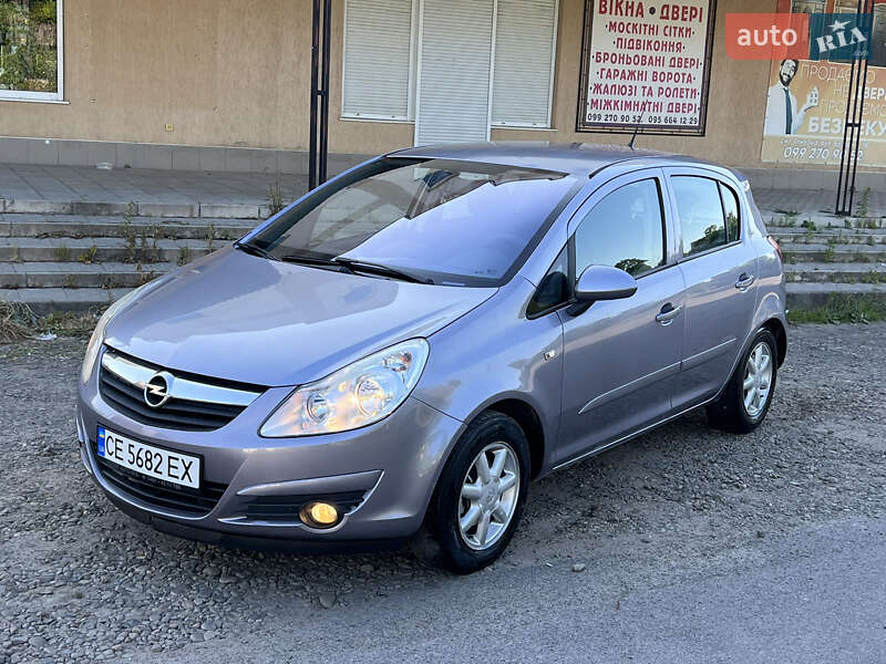 Хэтчбек Opel Corsa 2007 в 