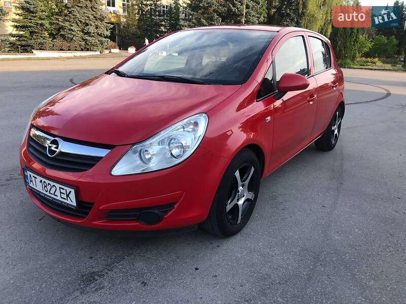 Хэтчбек Opel Corsa 2008 в Ивано-Франковске