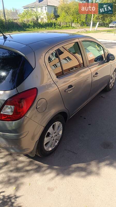 Хэтчбек Opel Corsa 2011 в Любомле фото 3 Хэтчбек Opel Corsa 2011 в Любомле