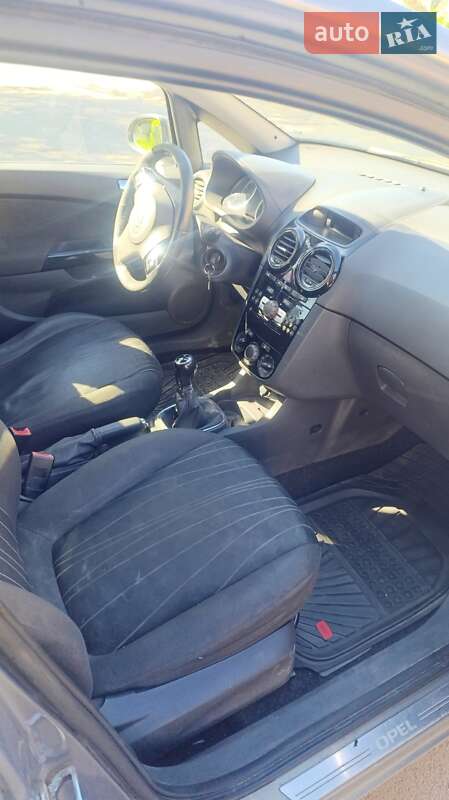 Хэтчбек Opel Corsa 2011 в Любомле фото 5 Хэтчбек Opel Corsa 2011 в Любомле