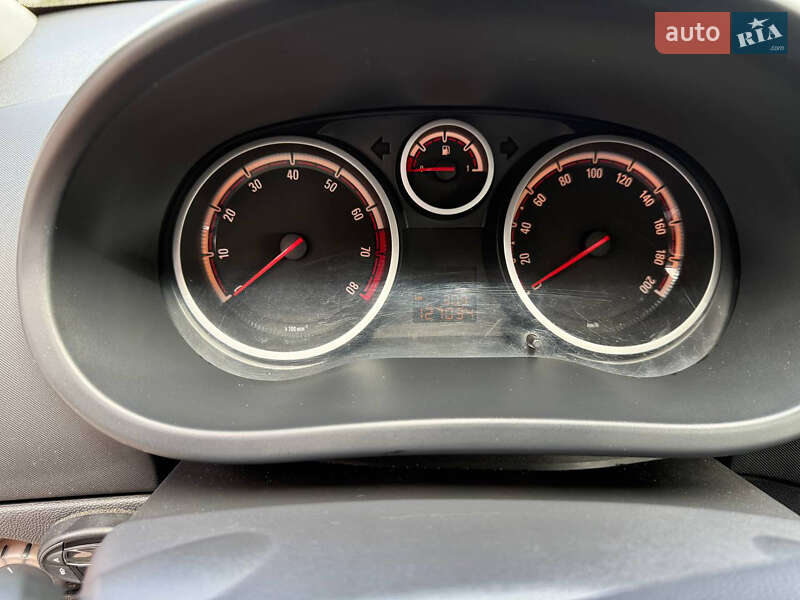 Хетчбек Opel Corsa 2008 в Ладижині