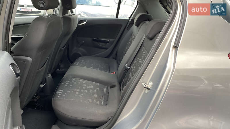 Хэтчбек Opel Corsa 2011 в Луцке