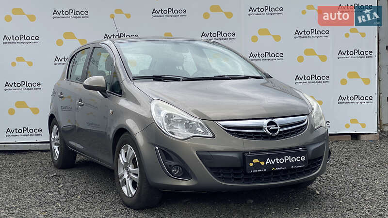 Хэтчбек Opel Corsa 2011 в Луцке