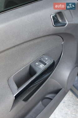 Хэтчбек Opel Corsa 2013 в 