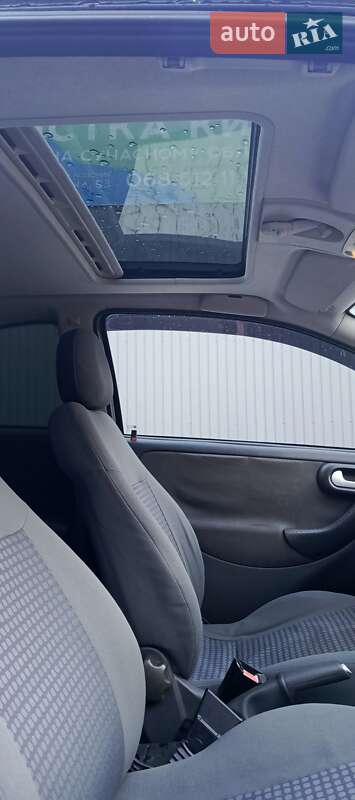 Хэтчбек Opel Corsa 2003 в Коломые