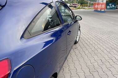 Хэтчбек Opel Corsa 2009 в 