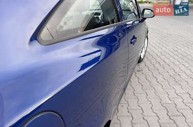 Хэтчбек Opel Corsa 2009 в 
