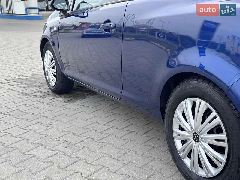 Хетчбек Opel Corsa 2009 в Хмельницькому