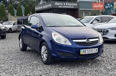 Хэтчбек Opel Corsa 2009 в 