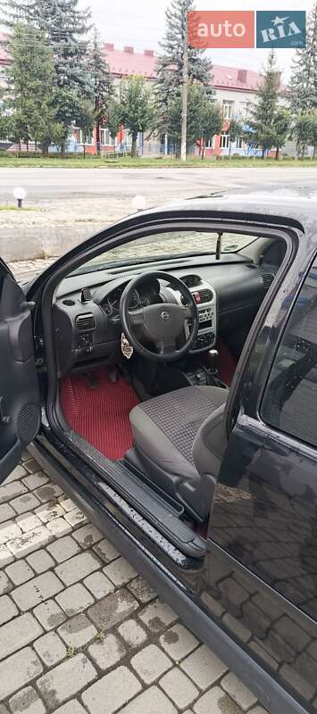 Хэтчбек Opel Corsa 2003 в Коломые
