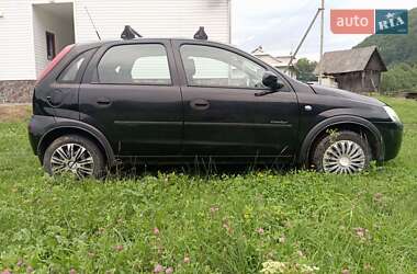 Хэтчбек Opel Corsa 2001 в 