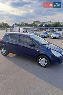 Хэтчбек Opel Corsa 2011 в Полтаве