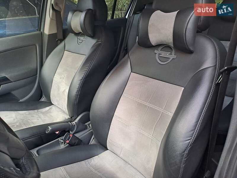 Хетчбек Opel Corsa 2008 в Києві