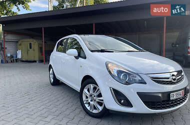 Хэтчбек Opel Corsa 2012 в 