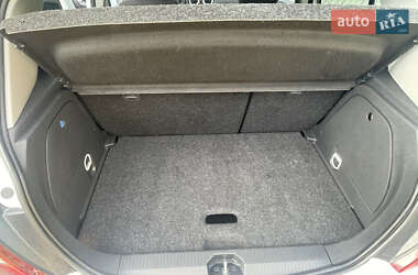 Хэтчбек Opel Corsa 2012 в 