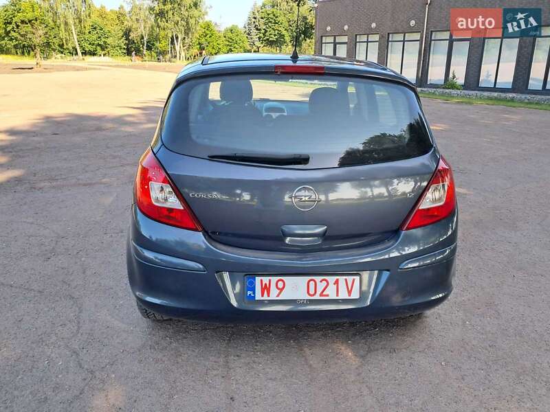 Хетчбек Opel Corsa 2008 в Тростянці
