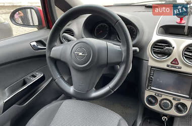 Хэтчбек Opel Corsa 2008 в 