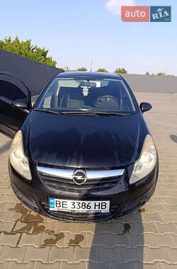 Хэтчбек Opel Corsa 2007 в 