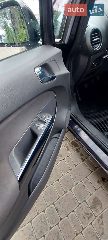 Хэтчбек Opel Corsa 2011 в Киеве
