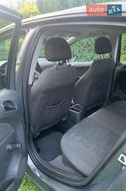 Хэтчбек Opel Corsa 2014 в Калуше