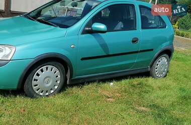 Хэтчбек Opel Corsa 2002 в Костополе