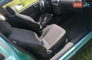 Хэтчбек Opel Corsa 2002 в 