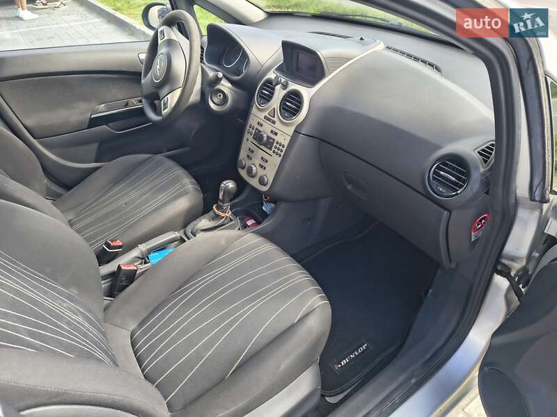 Хэтчбек Opel Corsa 2007 в Львове