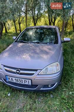 Хэтчбек Opel Corsa 2005 в Черновцах
