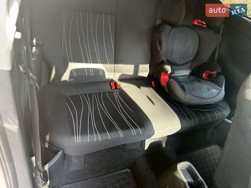 Хэтчбек Opel Corsa 2007 в Каменке