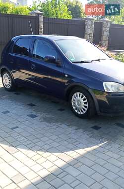 Хэтчбек Opel Corsa 2004 в 