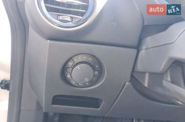 Хэтчбек Opel Corsa 2009 в 