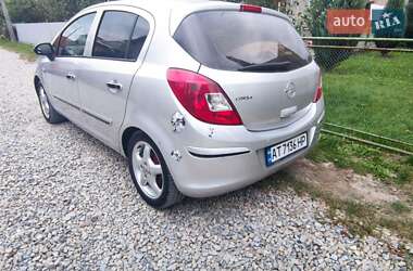 Хэтчбек Opel Corsa 2007 в 