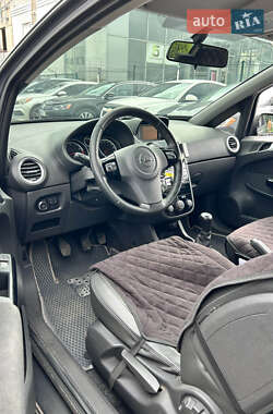 Хэтчбек Opel Corsa 2014 в 