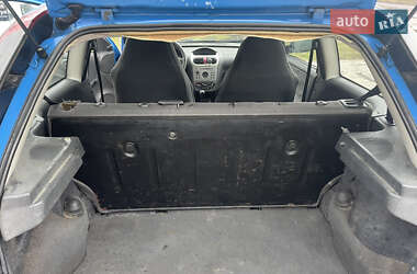 Хэтчбек Opel Corsa 2004 в 