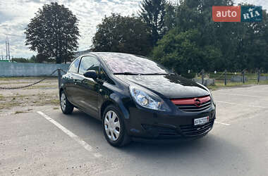Хэтчбек Opel Corsa 2010 в 