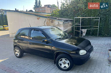 Хэтчбек Opel Corsa 1999 в 
