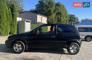 Хэтчбек Opel Corsa 1999 в 