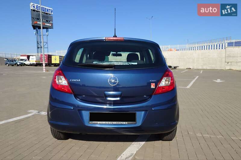 Хэтчбек Opel Corsa 2014 в Одессе